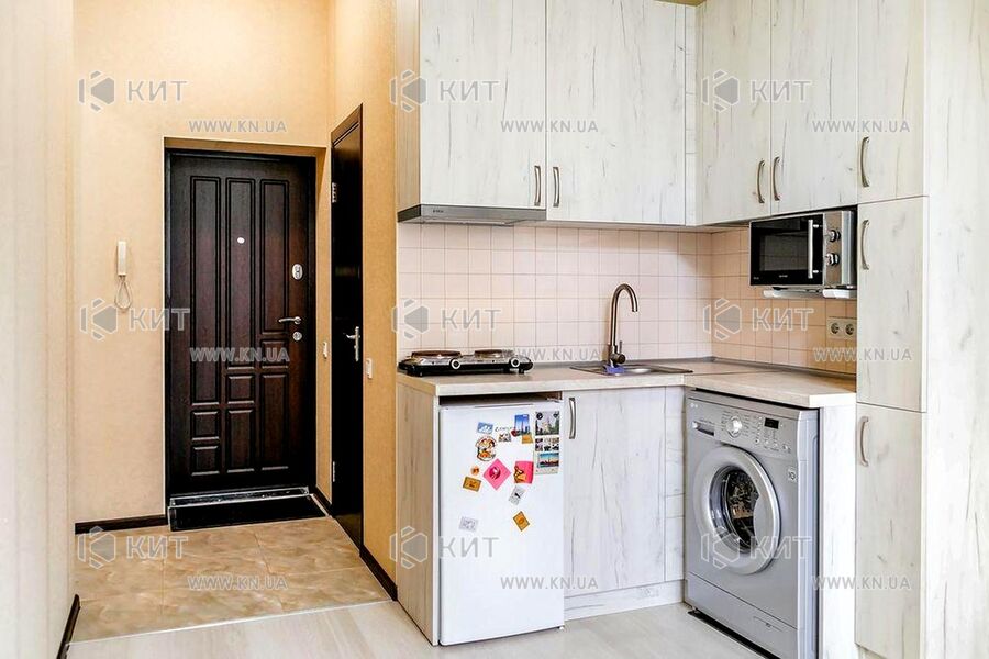 Продаж квартири Харків, ХТЗ, Рогань, 15м²