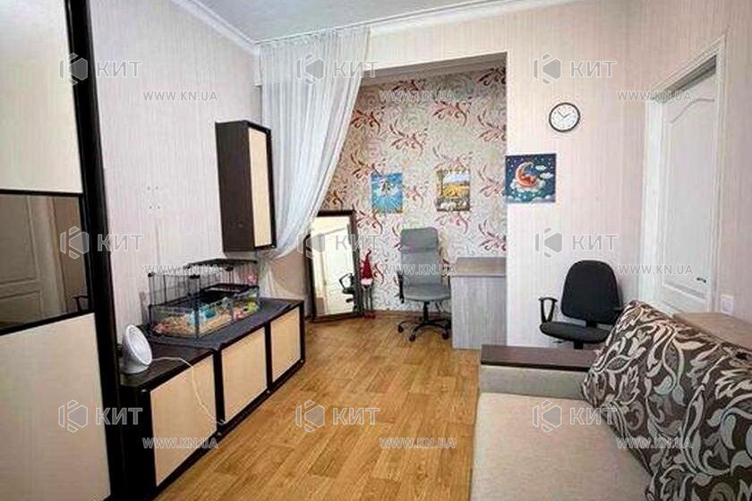 Продаж квартири Харків, ХТЗ, Рогань, 30м²