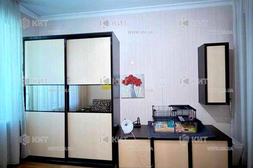 Продаж квартири Харків, ХТЗ, Рогань, 30м²