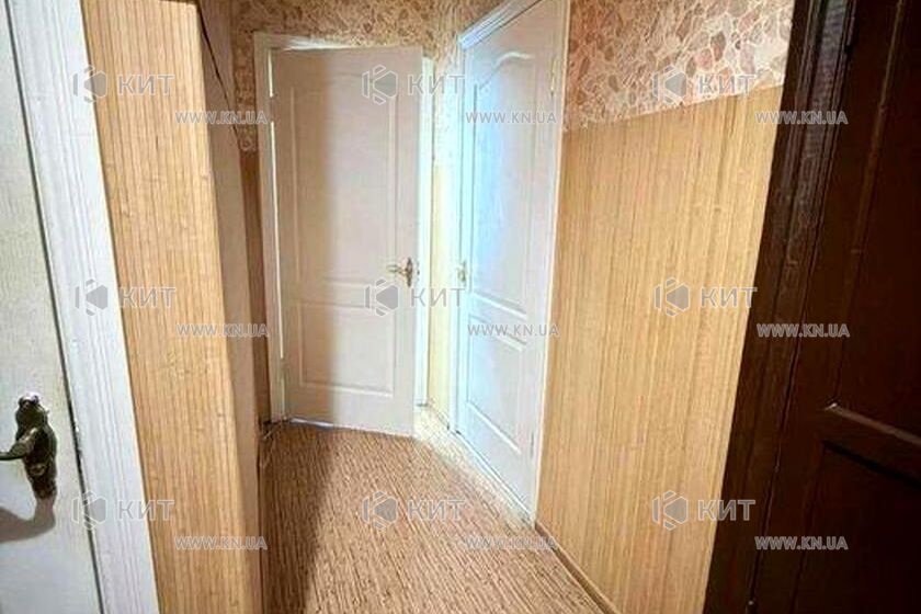 Продаж квартири Харків, ХТЗ, Рогань, 30м²