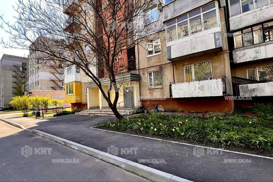 Продажа квартиры Харьков, ХТЗ, Рогань, 40м²
