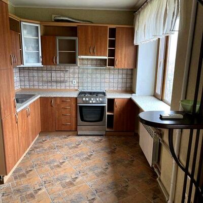 Продажа 	 Харків,  Героїв Харкова (Московський) пр.   204/2