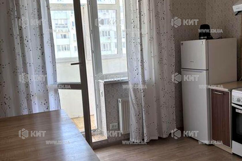 Продаж квартири Харків, ХТЗ, Рогань, 35м²