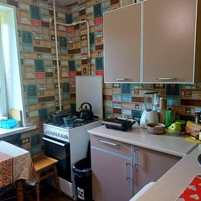 Продажа 	 Харьков,  Харьковских Дивизий ул.   4/2