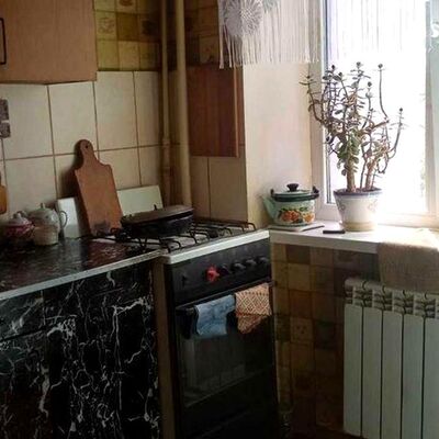 Продажа 	 Харків,  Вокзальна вул.   10