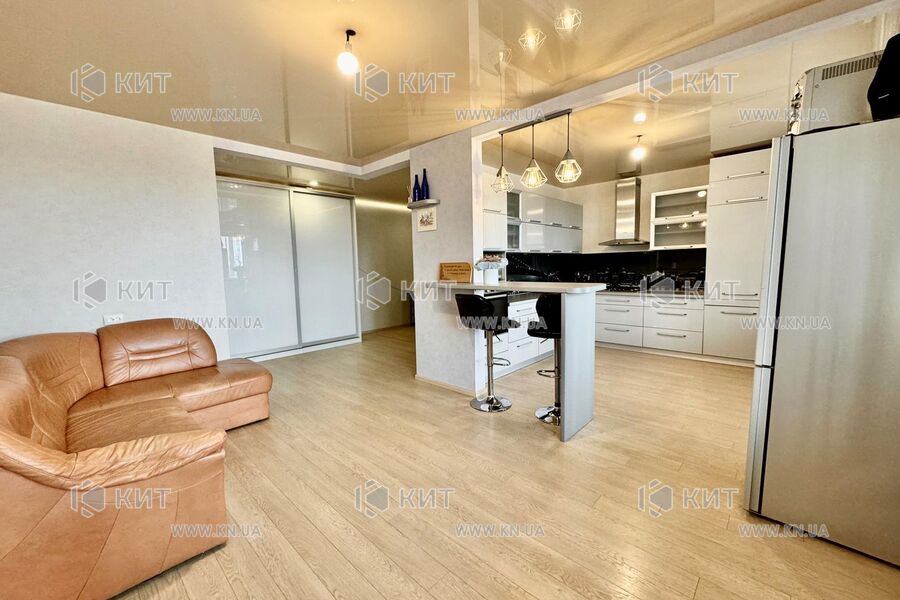 Продажа квартиры Харьков, МЖК Интернационалист, 95м²