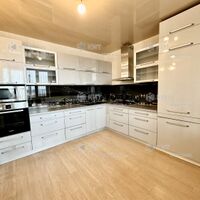 Продажа квартиры Харьков, МЖК Интернационалист, 95м²