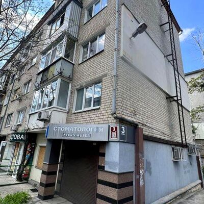 Продажа 	 Харків,  Євгенія Єніна (Бакуліна) вул.   3