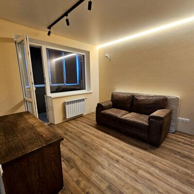 Продажа 	 Харків, Металіст Георгія Тарасенка (Плеханівська) вул.   92А