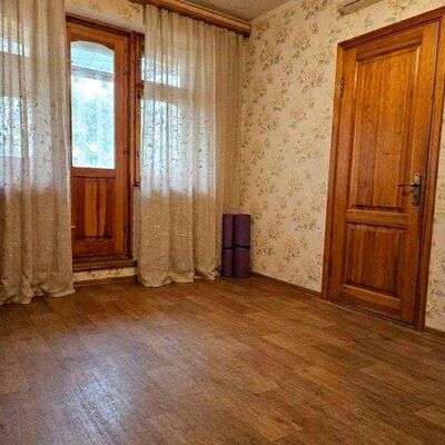 Продажа 	 Харків,  Індустріальний (Фрунзе) пр.   52