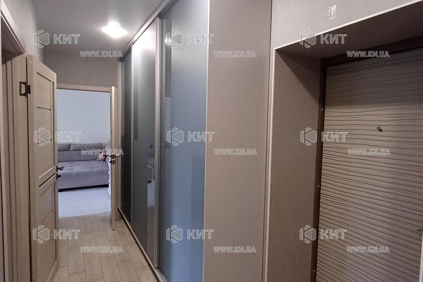Продаж квартири Харків, ХТЗ, Рогань, 65м²