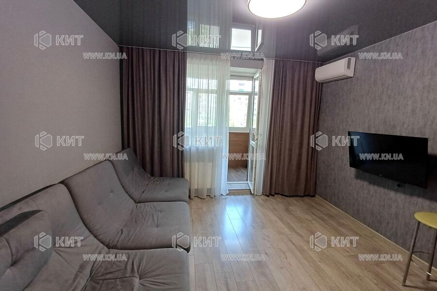 Продаж квартири Харків, ХТЗ, Рогань, 65м²