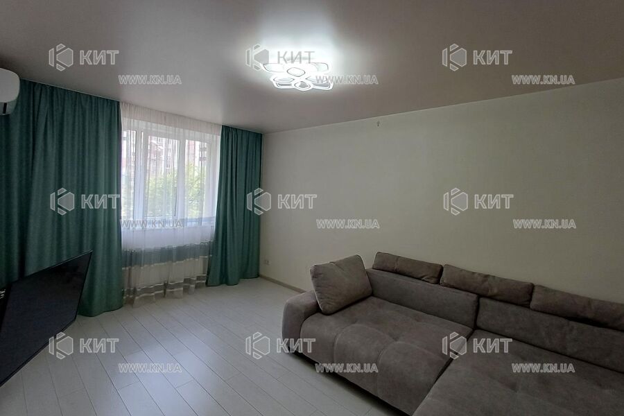 Продаж квартири Харків, ХТЗ, Рогань, 65м²