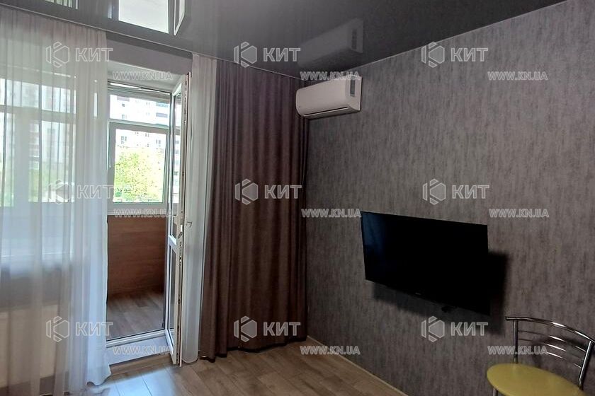 Продаж квартири Харків, ХТЗ, Рогань, 65м²