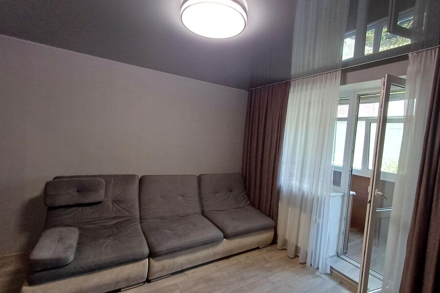 Продаж квартири Харків, ХТЗ, Рогань, 65м²