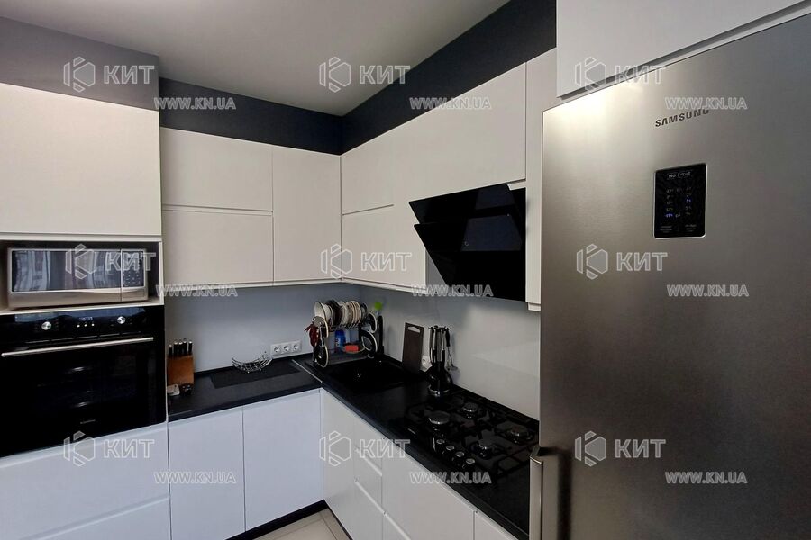 Продаж квартири Харків, ХТЗ, Рогань, 65м²