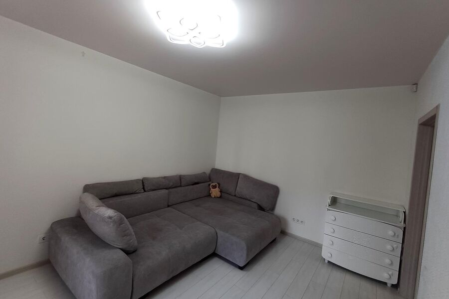 Продаж квартири Харків, ХТЗ, Рогань, 65м²