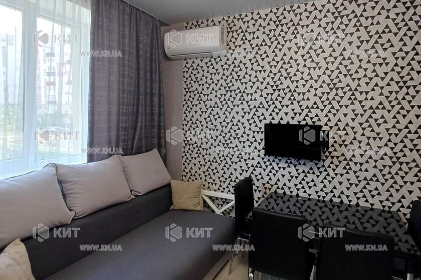 Продаж квартири Харків, ХТЗ, Рогань, 65м²