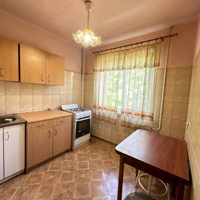 Продажа 	 Харьков,  Героев Харькова (Московский) пр.   238А