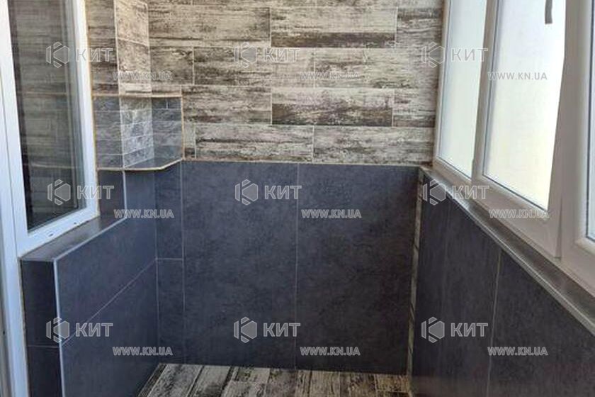 Продаж квартири Харків, ХТЗ, Рогань, 40м²