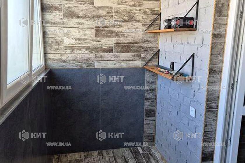 Продаж квартири Харків, ХТЗ, Рогань, 40м²