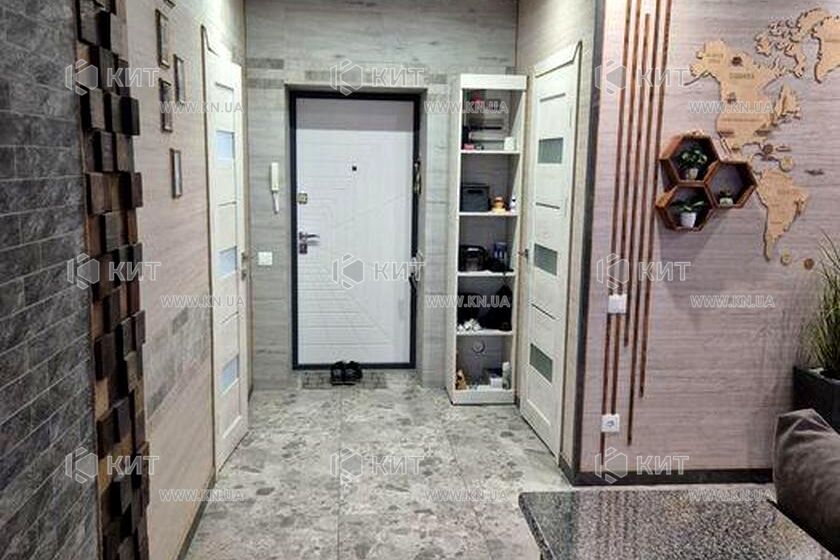Продаж квартири Харків, ХТЗ, Рогань, 40м²
