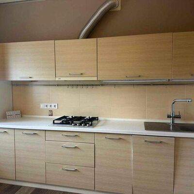 Продажа 	 Харків, Олексіївський Перемоги пр.   66Д