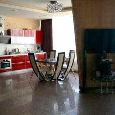 Продажа 	 Харків,  Культури вул.   22б