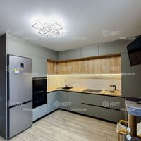Продаж квартири Харків, ХТЗ, Рогань, 74м²