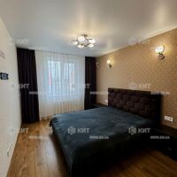 Продаж квартири Харків, ХТЗ, Рогань, 74м²