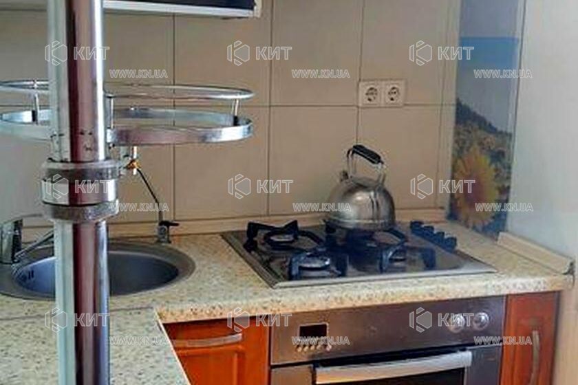 Продаж квартири Харків, ХТЗ, Рогань, 45м²