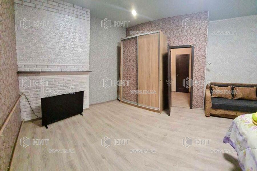 Продаж квартири Харків, ХТЗ, Рогань, 63м²