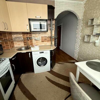 Продажа 	 Харьков,  Тракторостроителей пр.   63