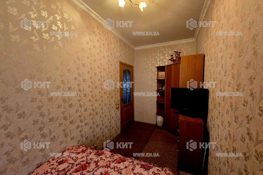 Продаж квартири Харків, ХТЗ, Рогань, 55м²