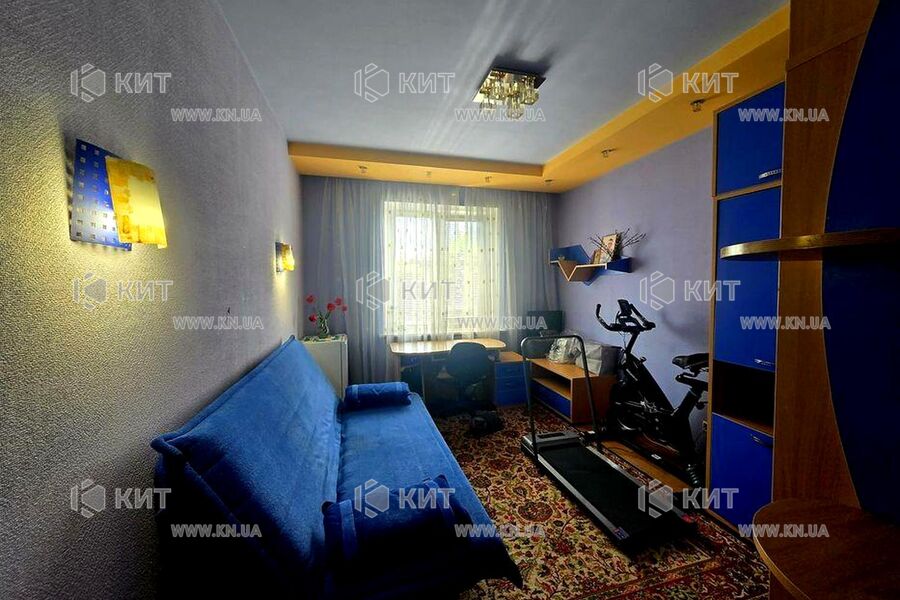 Продаж квартири Харків, ХТЗ, Рогань, 55м²