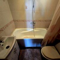 Продаж квартири Харків, ХТЗ, Рогань, 55м²
