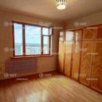 Продаж квартири Харків, ХТЗ, Рогань, 50м²