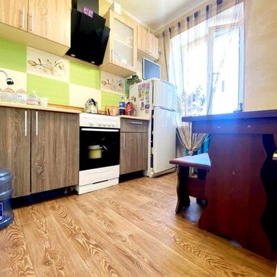 Продажа 	 Харків,  Ашгабатська вул.   10