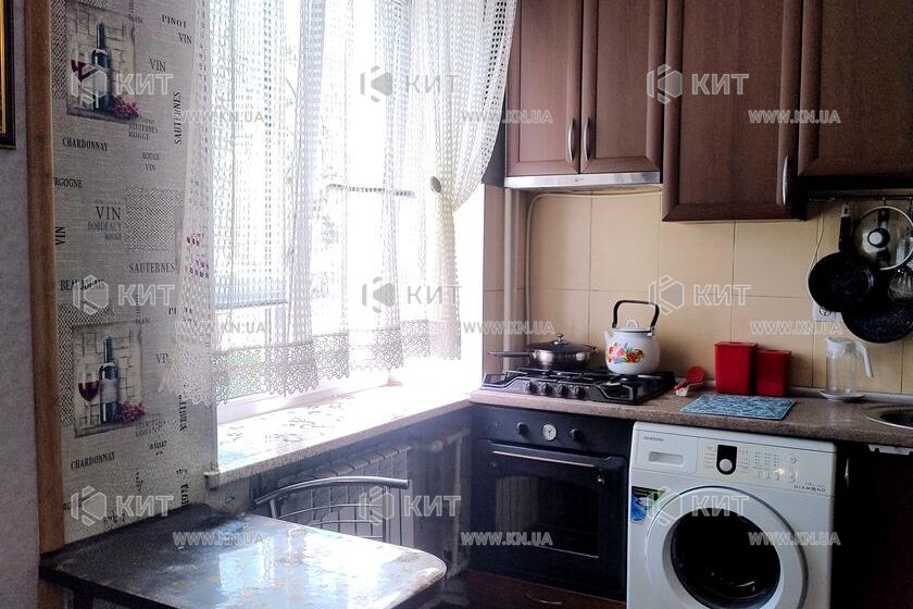 Продаж квартири Харків, ХТЗ, Рогань, 31м²