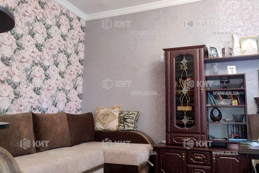 Продаж квартири Харків, ХТЗ, Рогань, 31м²
