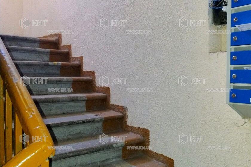 Продаж квартири Харків, ХТЗ, Рогань, 31м²