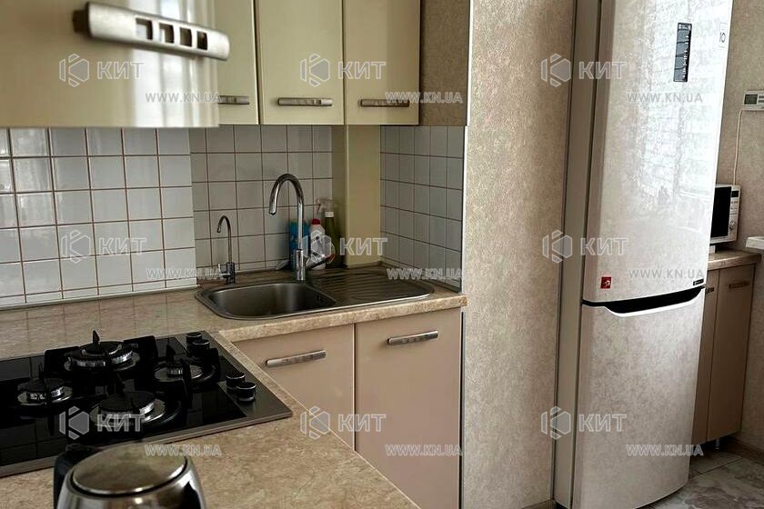 Продаж квартири Харків, ХТЗ, Рогань, 70м²