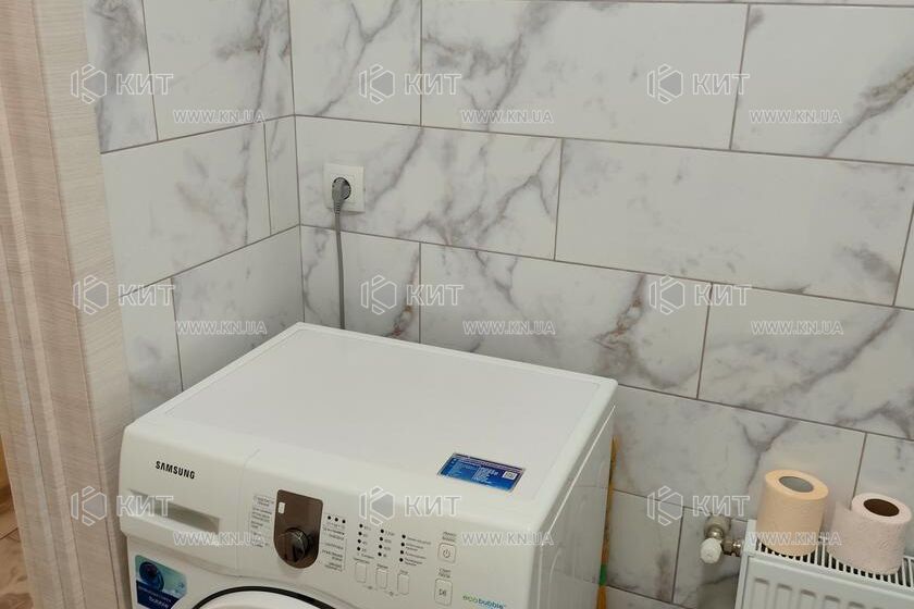 Продаж квартири Харків, ХТЗ, Рогань, 70м²