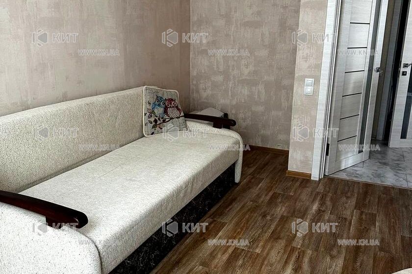 Продаж квартири Харків, ХТЗ, Рогань, 70м²