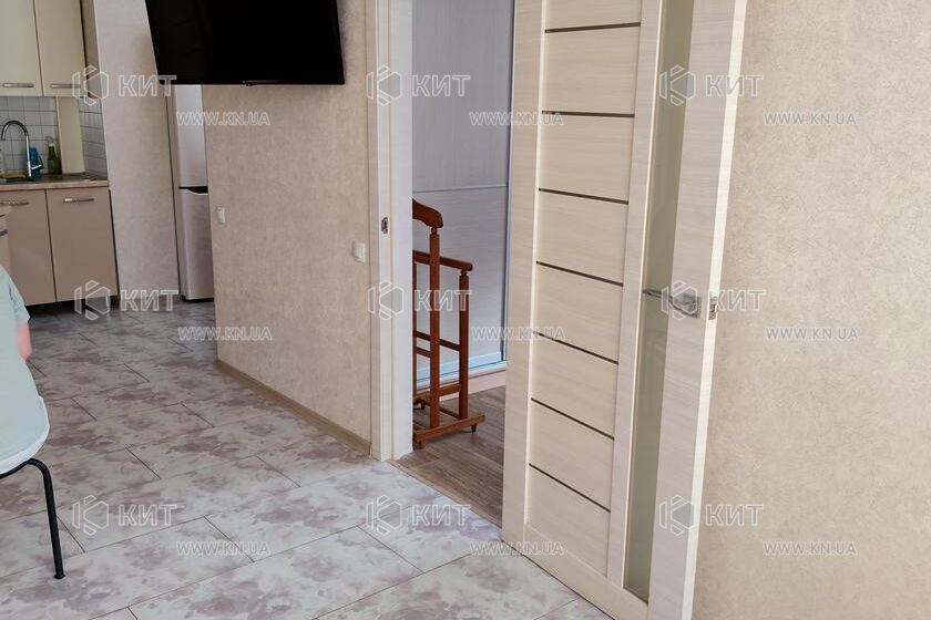 Продаж квартири Харків, ХТЗ, Рогань, 70м²