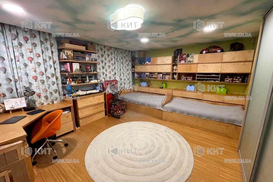 Продажа квартиры Харьков, Спортивная, Гагарина, Защитников, 114м²