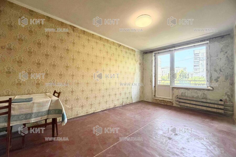 Продаж квартири Харків, ХТЗ, Рогань, 33м²