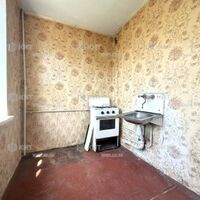 Продаж квартири Харків, ХТЗ, Рогань, 33м²