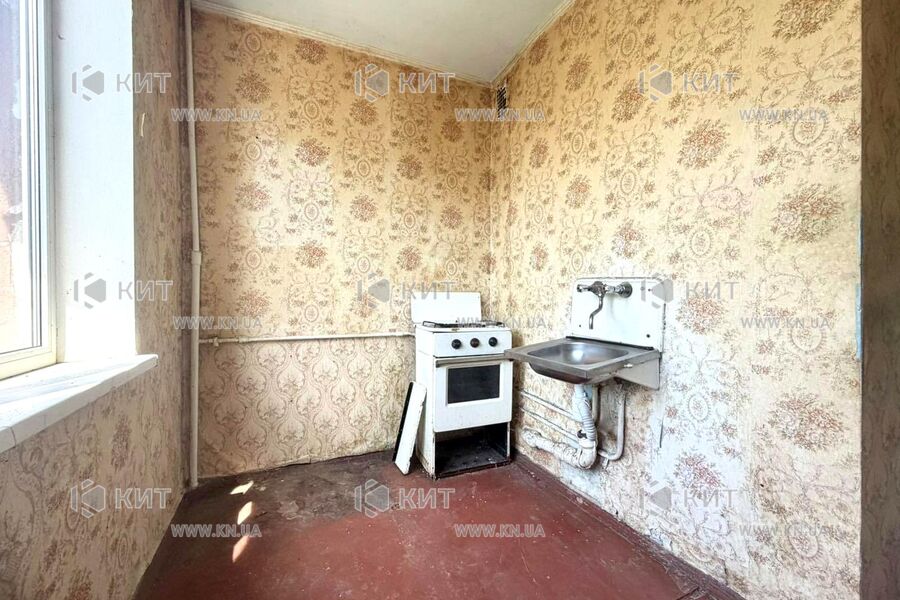 Продаж квартири Харків, ХТЗ, Рогань, 33м²