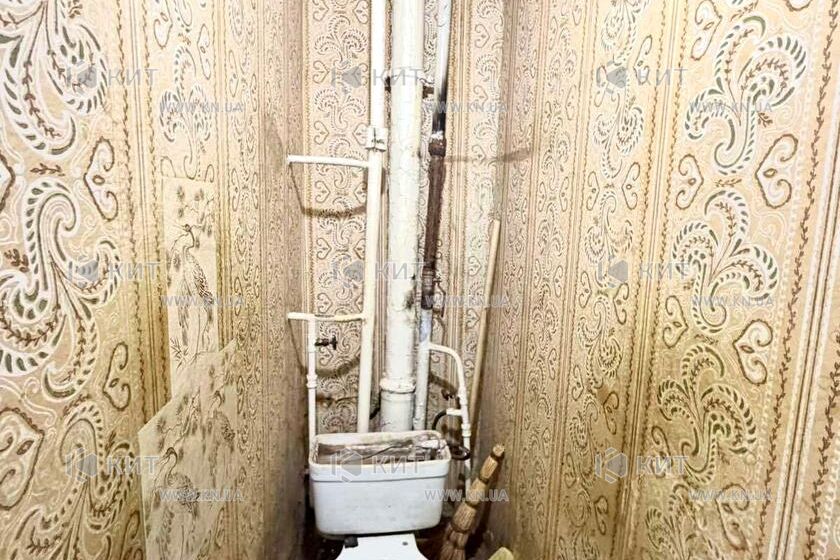 Продаж квартири Харків, ХТЗ, Рогань, 33м²